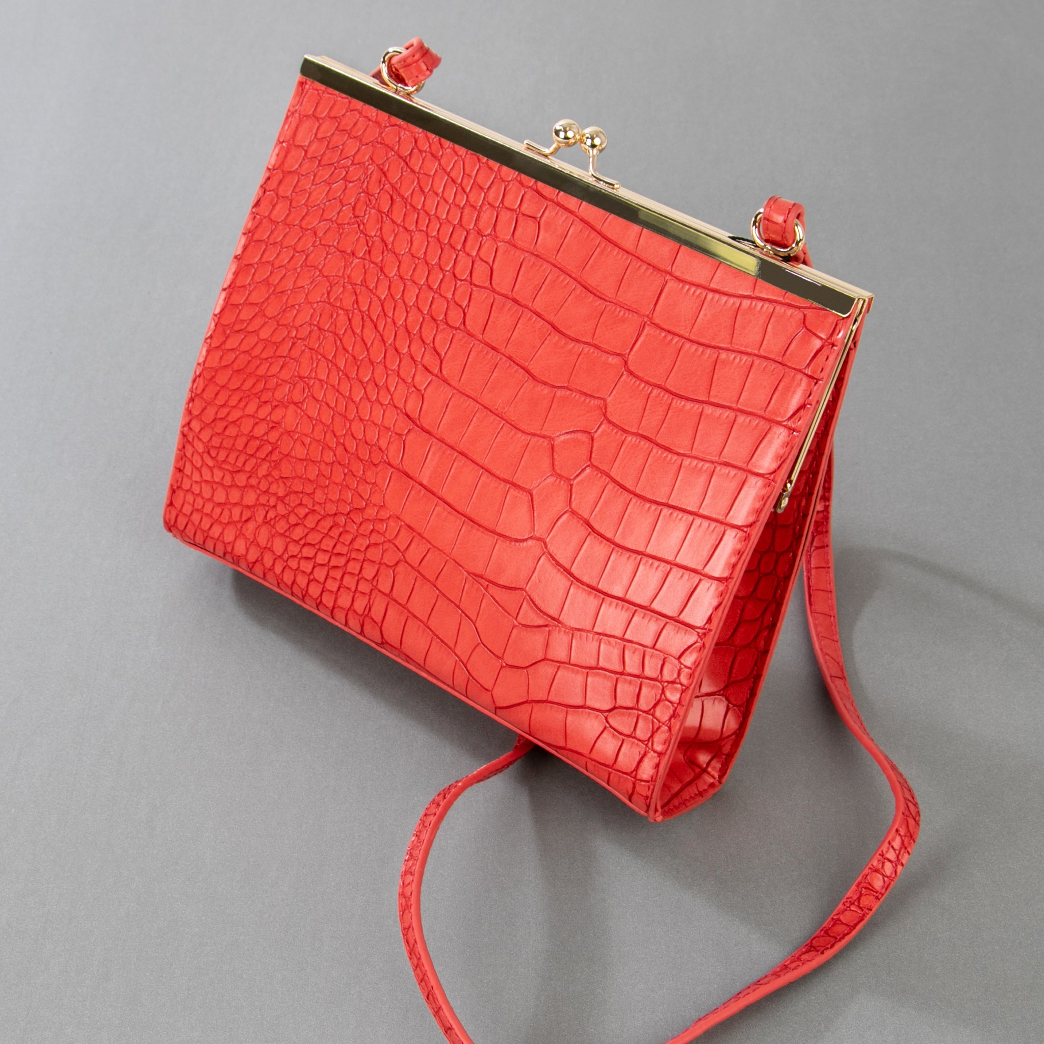 Vintage 1960s Patent Leather Box Purse Faux Alligator Handbag Holt Renfrew  Italy